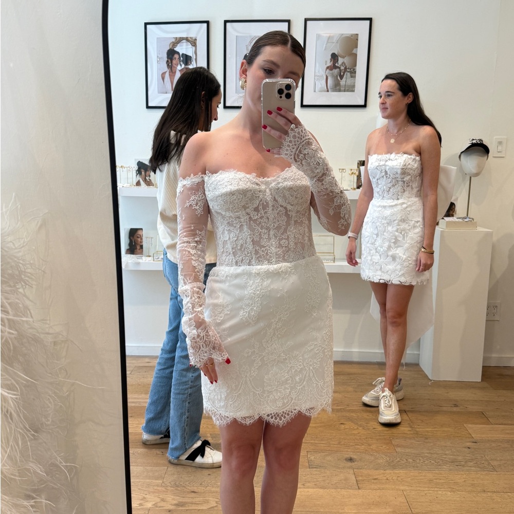Elegant White Lace Long Sleeve Dress - Picture 3 of 3